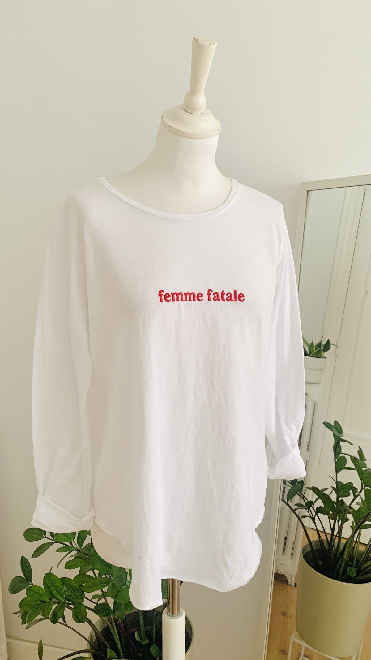 Camiseta Femme Fatale